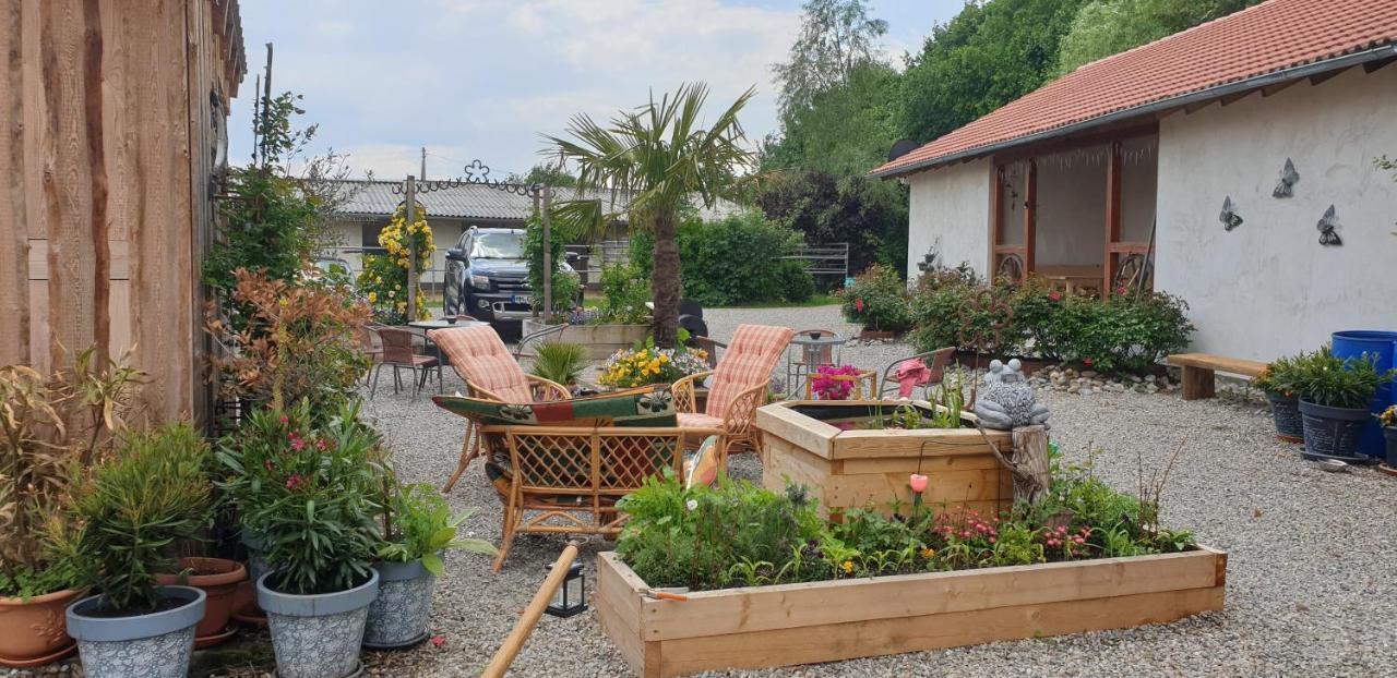 Chrom Ranch Reiterhof Bed and Breakfast Μέμμινγκεν Εξωτερικό φωτογραφία